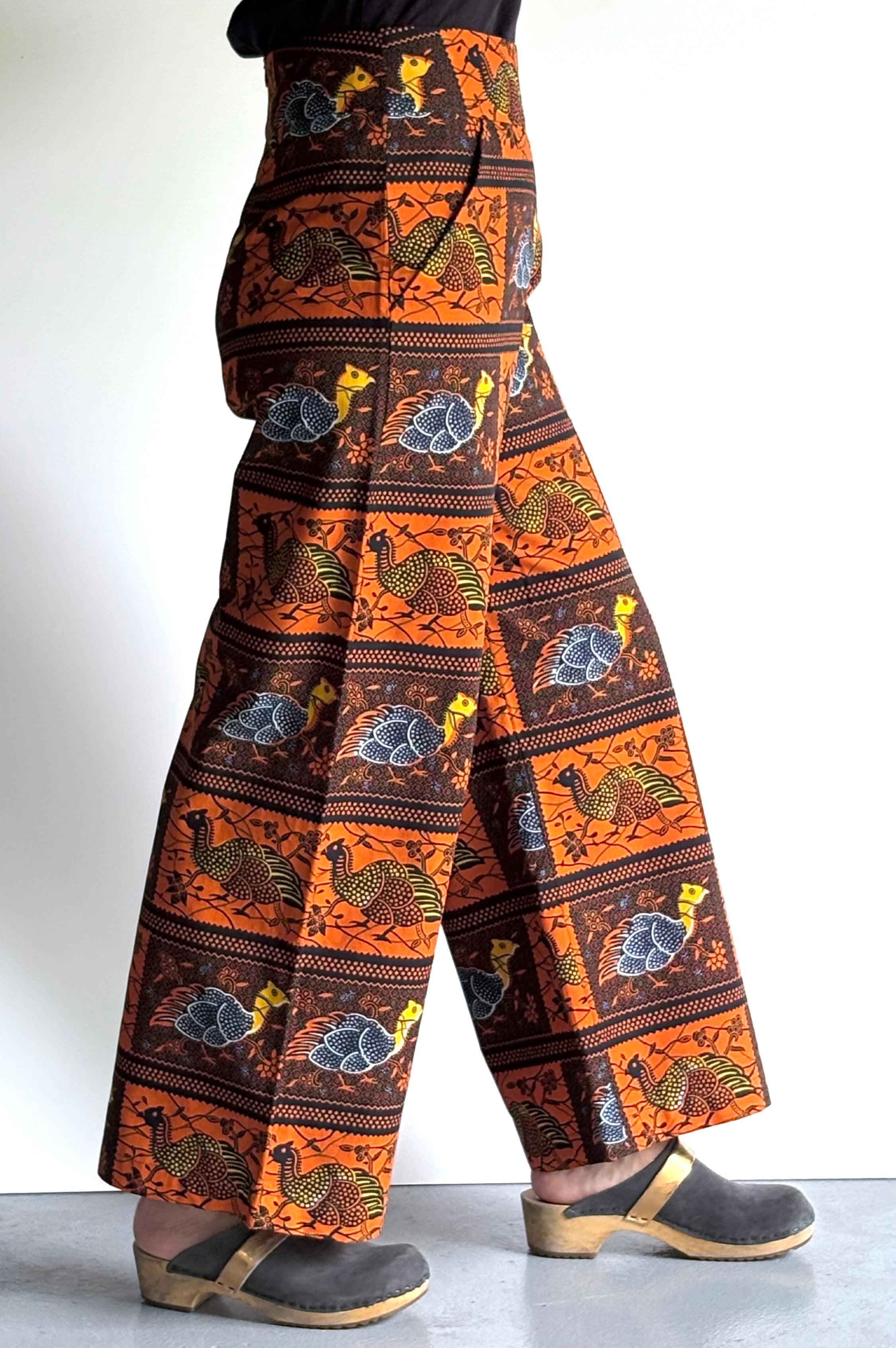 Golden Rooster – High-Waisted Dutch Batik Pants